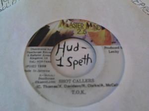 Hud-2 vinyl photos 1207