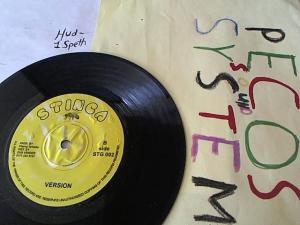 Hud-2 vinyl photos 1575