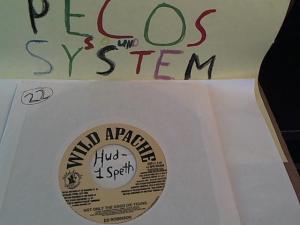 Hud-2 vinyl photos 1672