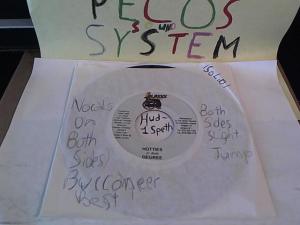 Hud-2 vinyl photos 1679