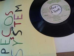 Hud-2 vinyl photos 173