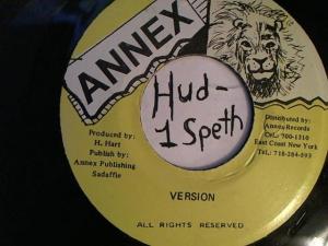 Hud-2 vinyl photos 2265