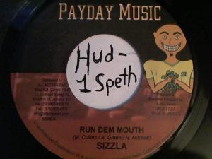 Hud-2 vinyl photos 2308