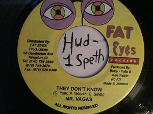 Hud-2 vinyl photos 2324