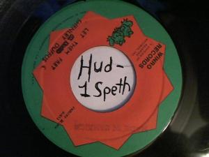 Hud-2 vinyl photos 2395