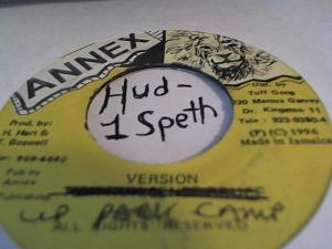 Hud-2 vinyl photos 267