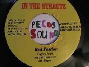 Hud-2 vinyl photos 2787