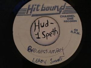 Hud-2 vinyl photos 4614