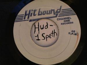 Hud-2 vinyl photos 4617