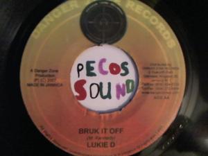 Hud-2 vinyl photos 6206