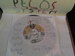 Hud-2 vinyl photos 782